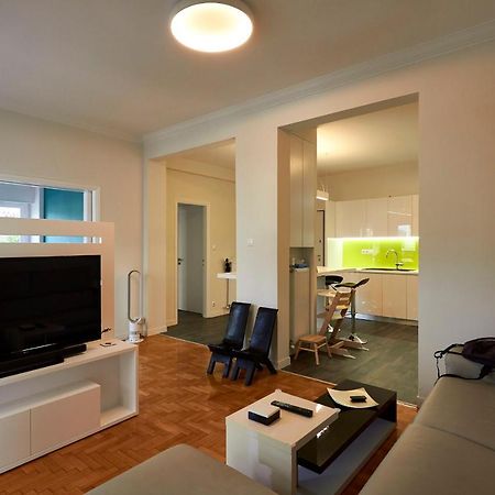 Fully Renovated, Family-Friendly Apartment, Next To A Huge Green Park, In Athens Center Exterior photo